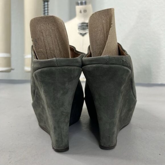 Scanlan Theodore Suede Mules Wedge Platform - Picture 2 of 8